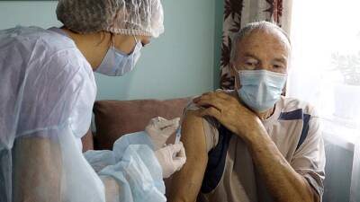 В Тамбовской области ввели обязательную вакцинацию для людей старше 60 лет