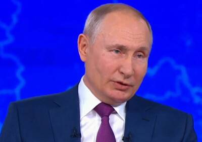Путин одобрил закон о пополнении Пенсионного фонда России за счет средств коррупционеров