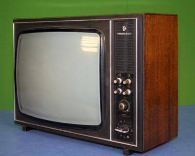 Зачем в телевизорах СССР был переключатель делали на 12 каналов? - pravda-tv.ru - Россия