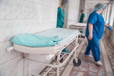 Пенсионер из Воронежа умер в пункте вакцинации