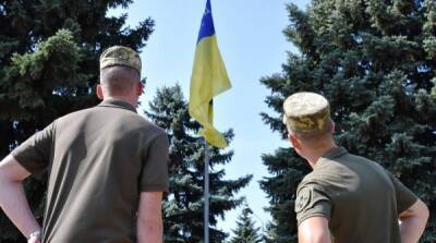 Украинские военные случайно выстрелили в шею мирному жителю