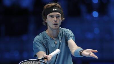 Рууд одолел Рублёва и сыграет с Медведевым в полуфинале Итогового турнира ATP