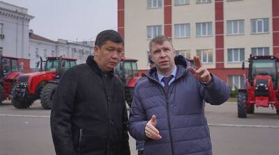Бишкек планируют закупить у МТЗ технику для уборки улиц