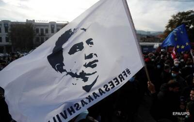 50 дней голодовки и обморок. Что с Саакашвили