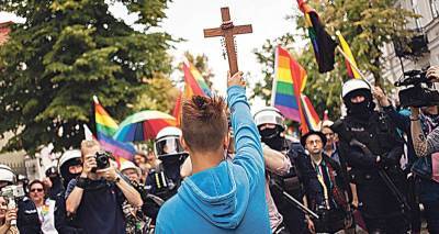 ЛГБТ католикам не по нраву. Население Польши на распутье между пришлой толерантностью и своей религией