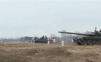 Пресса США до американских обывателей пытается донести «информацию» о том, что «российские танки под Ельней – это у границ Украины»