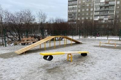 В Мурманске готова к эксплуатации площадка для выгула четвероногих