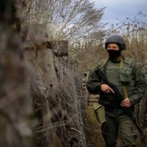 В результате обстрела на Донбассе погиб военный