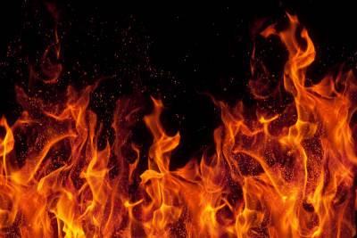 Ночью на пожаре в Рогачеве погибли два человека