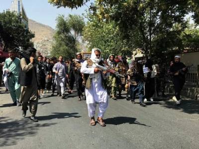 Талибы опровергли присоединение бывших афганских силовиков к ИГ