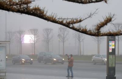 Сильный туман в Москве сохранится до двух часов дня