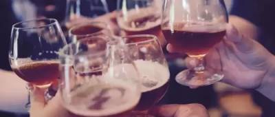 Ученые назвали самый вредный для печени алкоголь: спирта в нем совсем немного