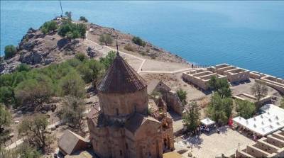 ФОТОФАКТ: Акдамарская церковь - уникальная достопримечательность восточной Турции