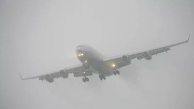 Более 30 самолётов в Москве ушли на запасные аэродромы в связи с туманом