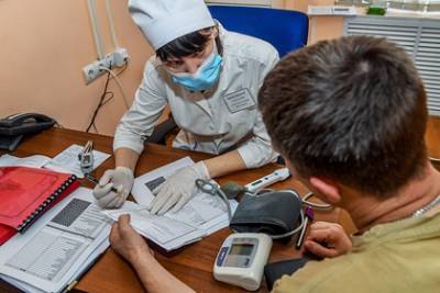 Российский инфекционист назвал категорию людей для вакцинации «Спутником Лайт»