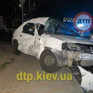 Под Киевом произошла авария с участием маршрутки: есть погибший. Фото