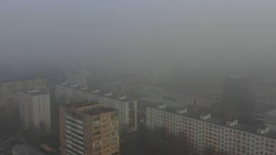 Москву и Подмосковье окутал сильный туман — видео