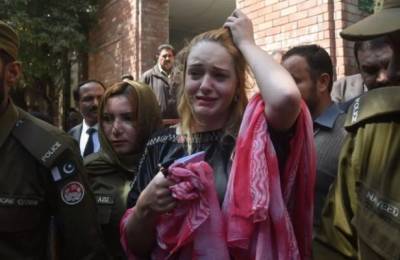В Пакистане оправдали чешскую модель, отправленную в тюрьму за провоз наркотиков