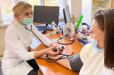 Более 130 медиков получили работу на Ставрополье в 2021 году по программе целевого набора