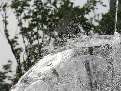 В Севастополе демонтировали фонтан, напомнивший горожанам воронежскую Аленку (фото)