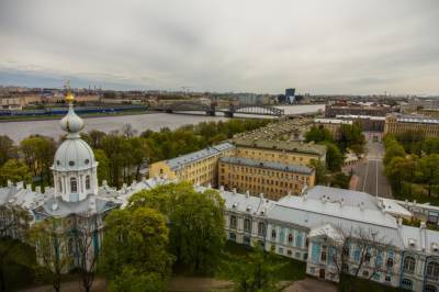 Переустройство сада Смольного собора в Петербурге обойдется в 126 млн рублей