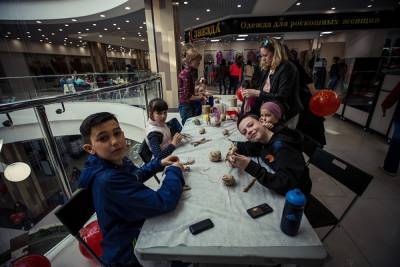 В Свердловской области детей перестанут пускать в торговые центры без родителей