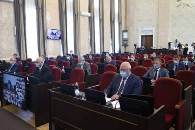 Депутаты ЗСК приняли изменения в законе, запрещающие строительство жилья на землях сельхозназначения