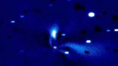 Сверхъяркие вспышки загадочной кометы озадачили астрономов