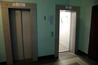 В Красногвардейском районе установили «почти вечные» лифты