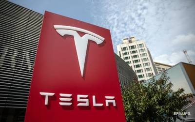 Акции Tesla обвалились после твита Маска