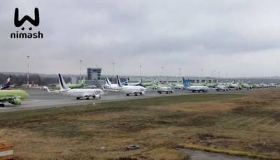Роспотребнадзор контролирует ситуацию с питанием в самолетах, застрявших в Нижнем Новгороде