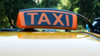 В Москве появятся 150 такси для перевозки инвалидов-колясочников