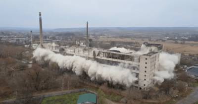 Под Харьковом взорвали фаянсовый завод, основанный в конце XIX века (видео)