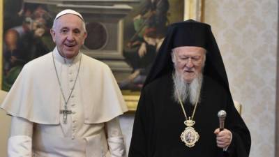 Почему православные патриархи носят бороду, а папы римские ходят бритыми - Русская семерка