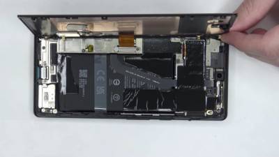 Смартфоны Google Pixel 6 и Pixel 6 Pro признали непригодными к ремонту