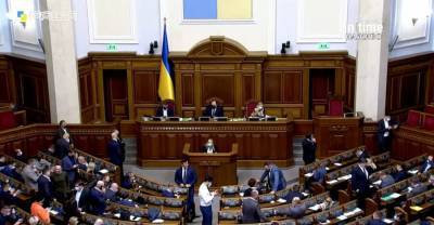 Парламент поддержал законопроект об ужесточении наказания за поддельные Covid-сертификаты