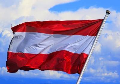 В Австрии одобрили ревакцинацию от коронавируса и мира