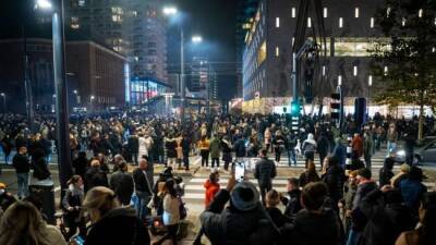 В Нидерландах не менее 7 человек ранены в ходе уличных беспорядков