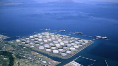 СМИ: Япония рассматривает варианты продажи стратегических запасов нефти