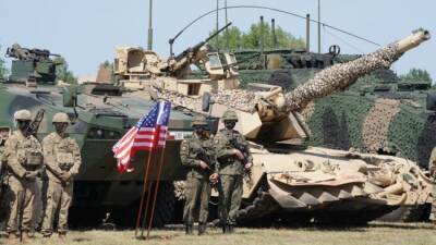 СМИ: Белый дом запросил у Пентагона отчет о военных учениях США в Европе