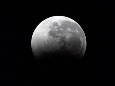 Как выглядело в разных уголках мира самое длинное лунное затмение за 600 лет. ФОТО