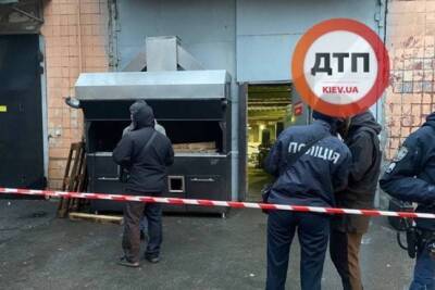 На мебельном предприятии в Киеве станком убило двух рабочих