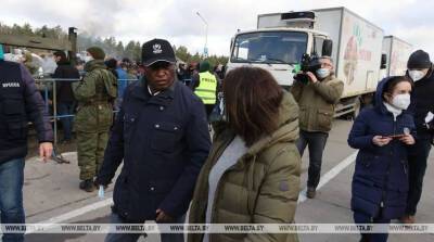 Временный пункт размещения беженцев в ТЛЦ посетили представители ООН в Беларуси