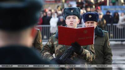 ФОТОФАКТ: Новобранцы 103-й воздушно-десантной бригады приняли присягу