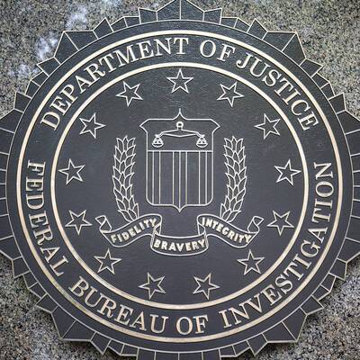 ФБР не стало комментировать ситуацию вокруг организации российских соотечественников в США