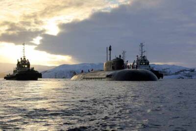 Атомная подлодка ВМФ России провела учебную стрельбу в Баренцевом море