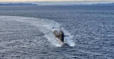 Северный флот: атомный подводный крейсер отработал торпедную атаку