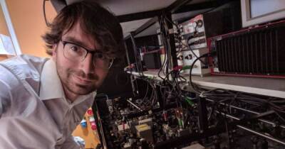 Ловушка из лазеров и магнитов создала суперстабильные кубиты для квантовых компьютеров