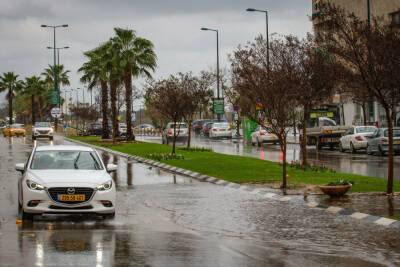 Затопления в городах Израиля: 85-летний мужчина в критическом состоянии после переохлаждения