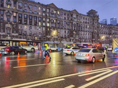 Движение на Кутузовском проспекте в Москве после смертельного ДТП восстановлено
